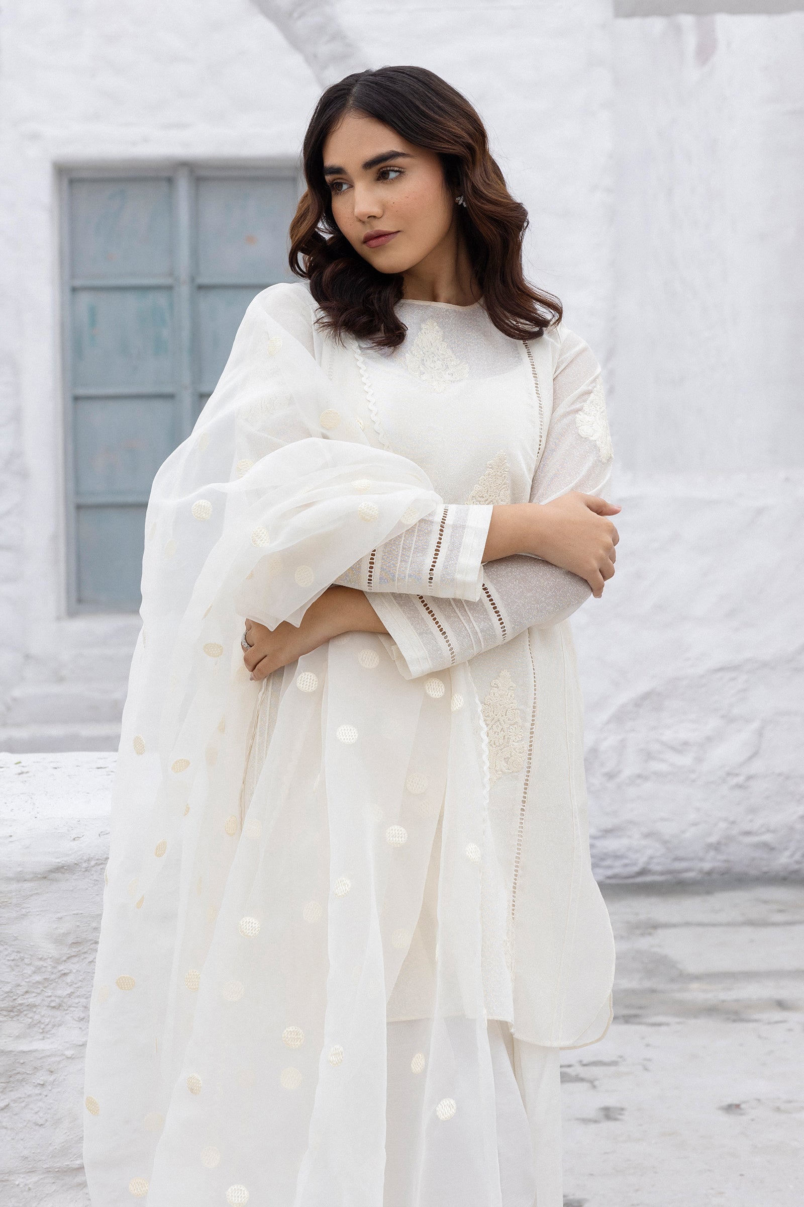 Pakistani Ivory Embroidered 3-Piece Salwar Kameez - Image 1