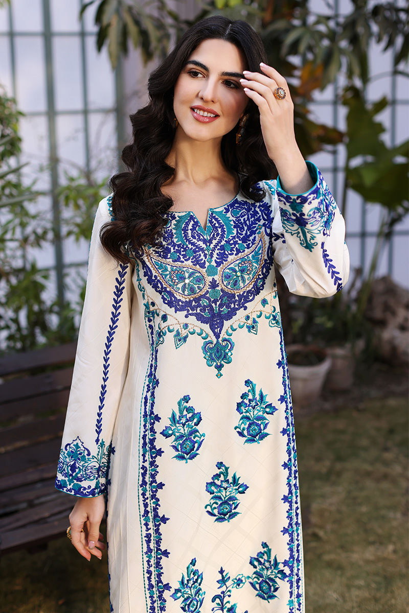 Pakistani Ivory Aari Embroidered Silk Salwar Kameez (3-Piece) - Image 2