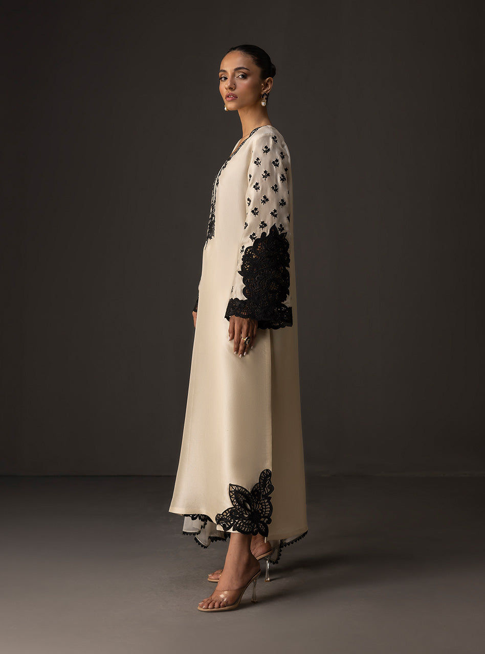 Pearl Ivory and Black Embroidered Silk-Blend Long Shirt (3-Piece) - Image 7