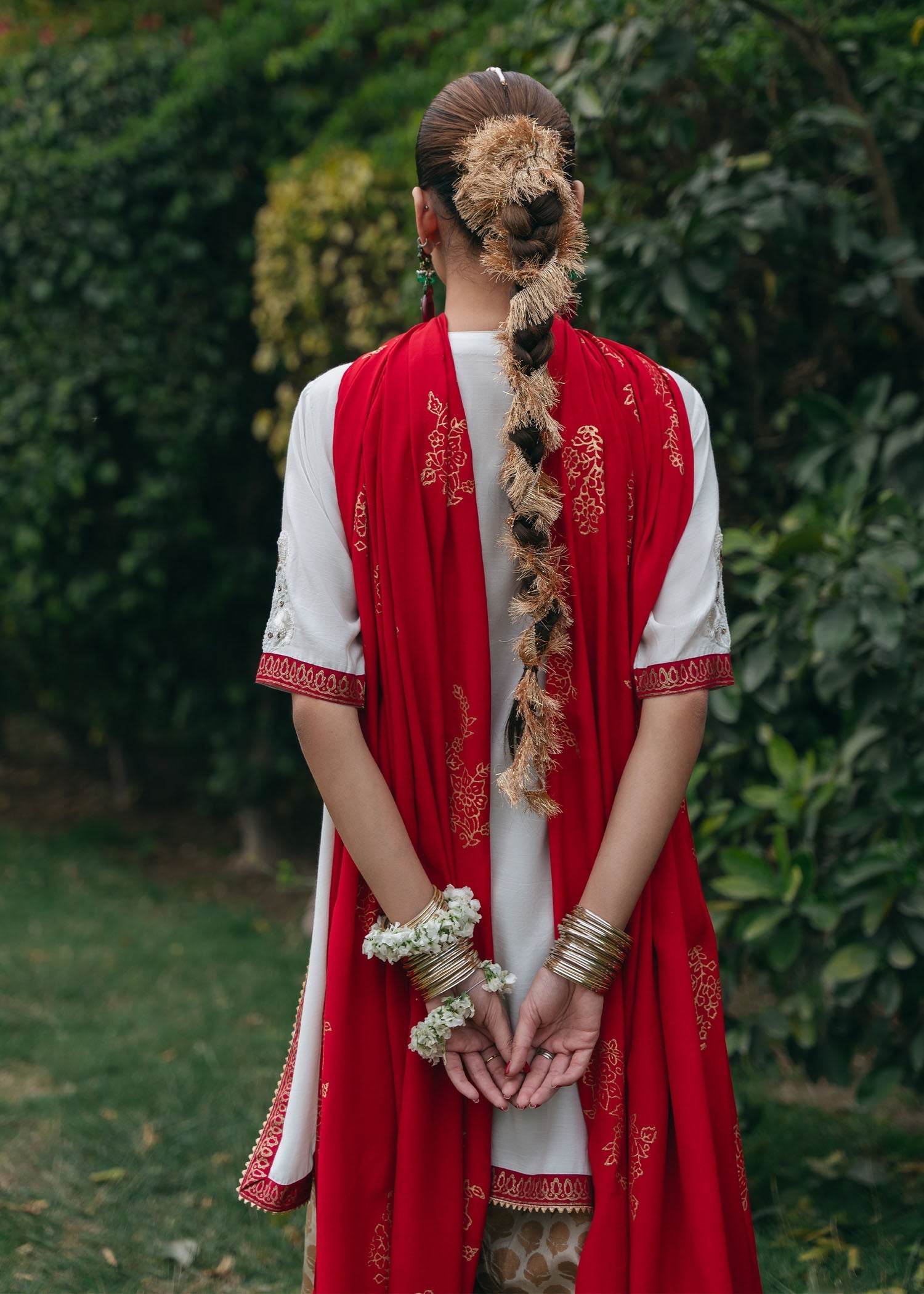 Ivory Hand-Embellished Silk Kurta Set (3-Piece) - Image 3