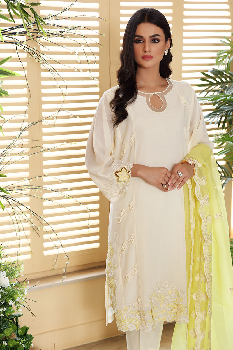 Ivory 3D Embroidered Swiss Lawn Salwar Kameez (3-Piece) - Image 8