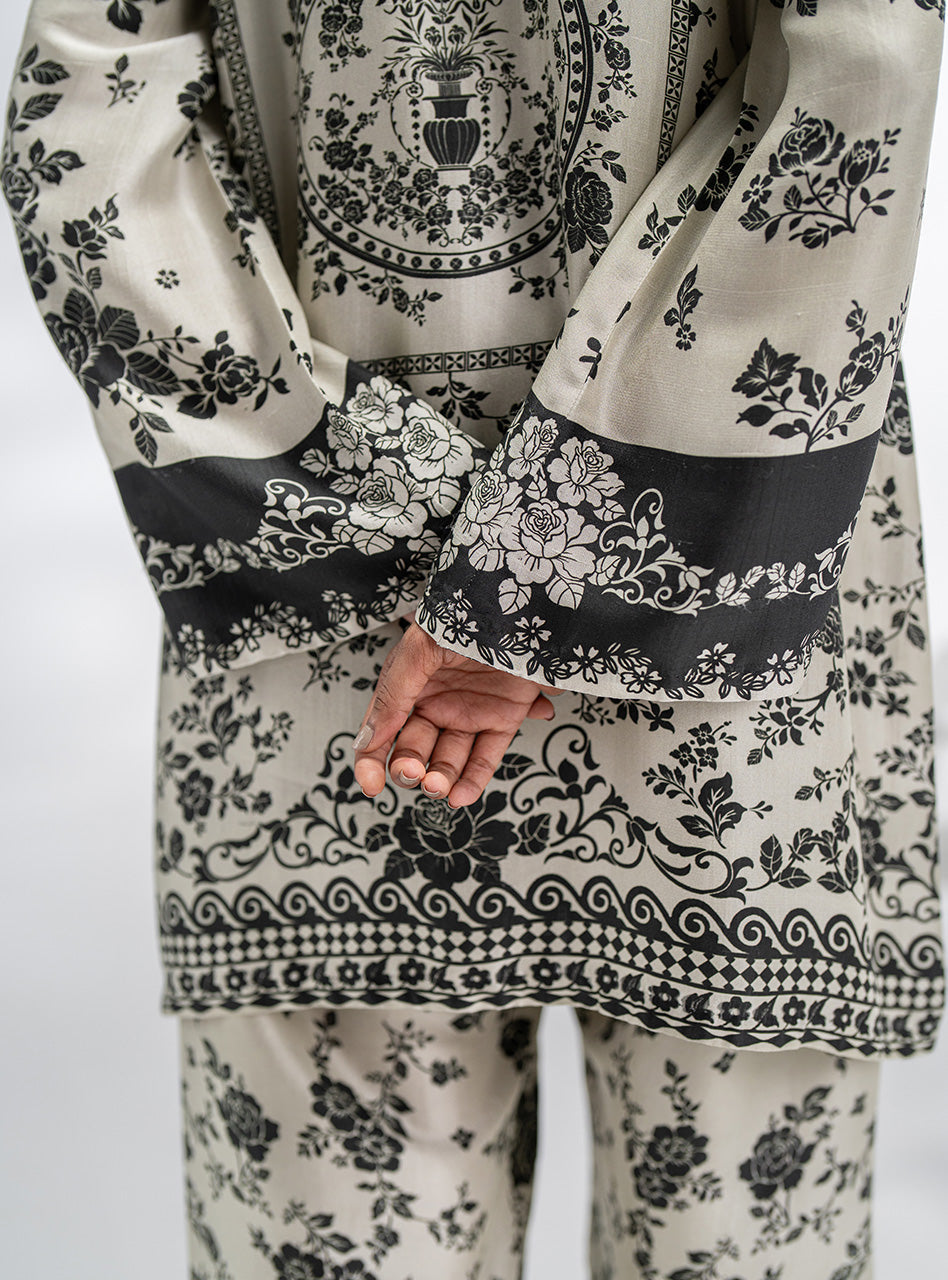 Pakistani Ivory Black Printed Viscose Co-ord Set (2-Piece) - Image 3