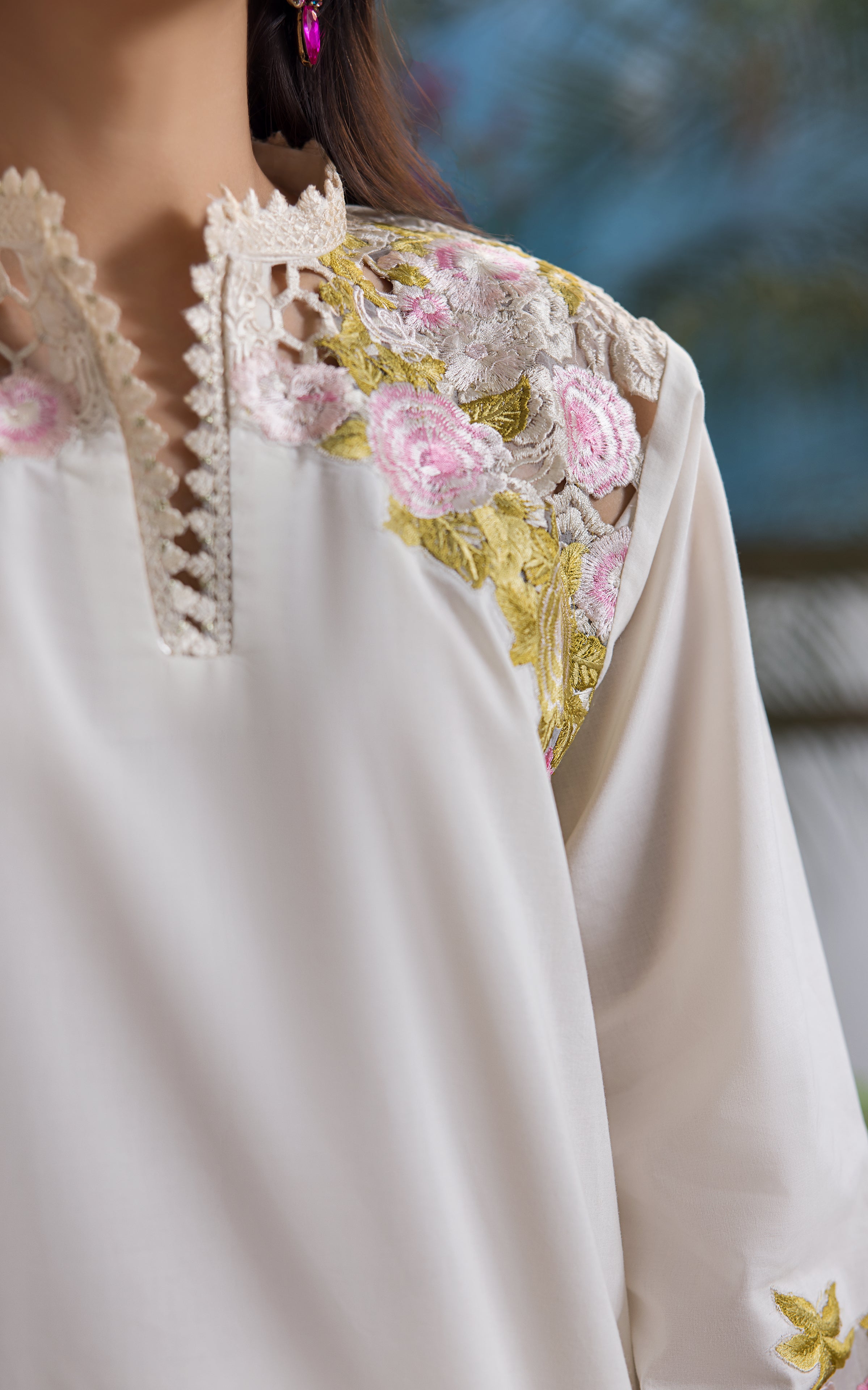 Ivory Floral Embroidered Viscose Silk Salwar Kameez (2-Piece) - Image 5