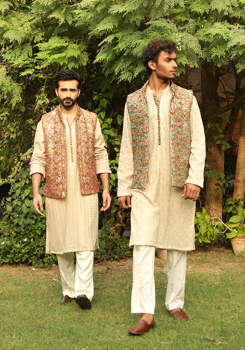 Ivory Embroidered Chiffon Waistcoat Kurta (3-Piece) - Image 3