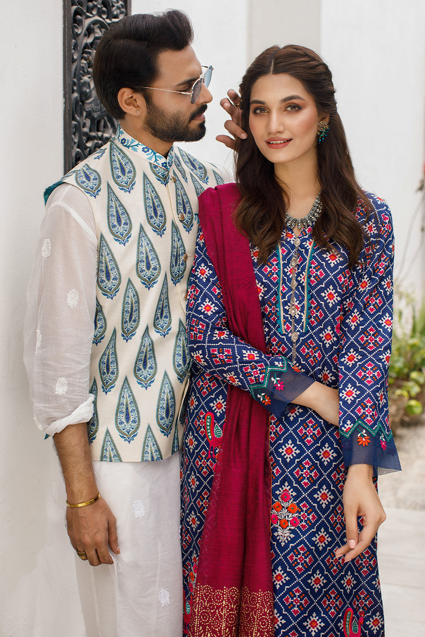 Ivory Blue Digital-Print Raw Silk Waistcoat (3-Piece) - Image 4