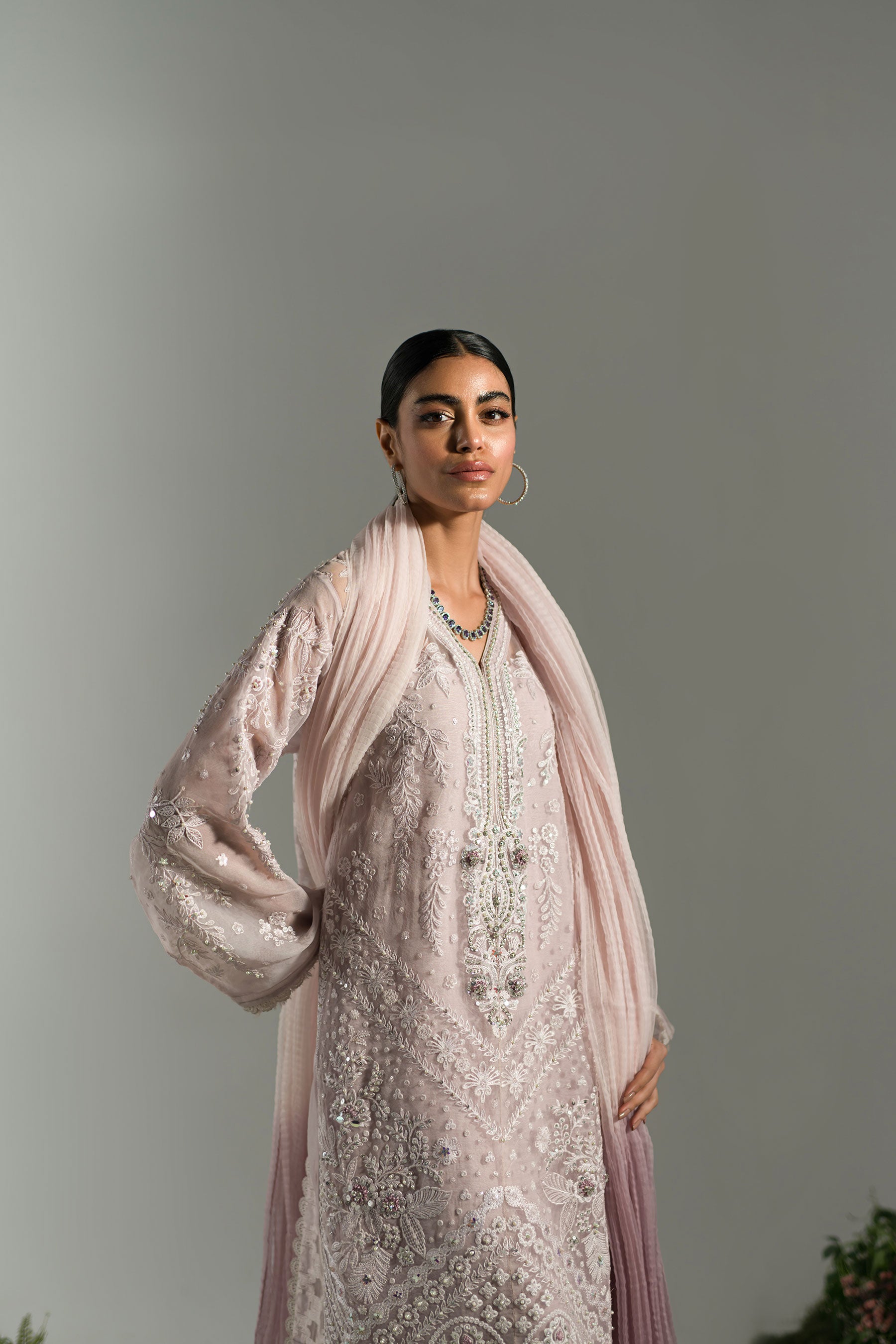 Pakistani Lilac Embroidered Organza & Raw Silk Salwar Kameez (4-Piece) - Image 2