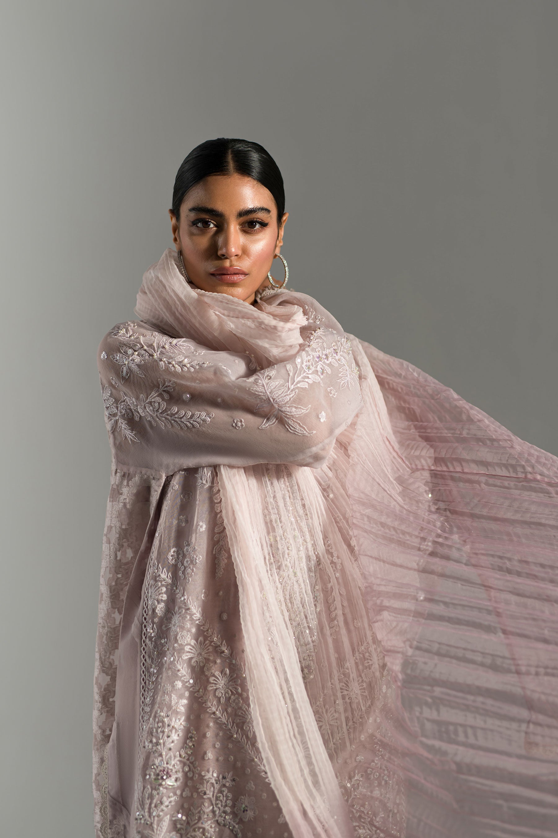 Pakistani Lilac Embroidered Organza & Raw Silk Salwar Kameez (4-Piece) - Image 5