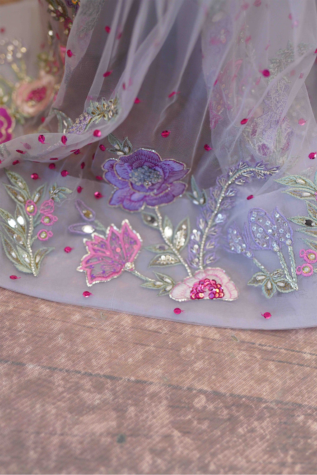 Pakistani Soft Lilac Embroidered Net Saree (3-Piece) - Image 5