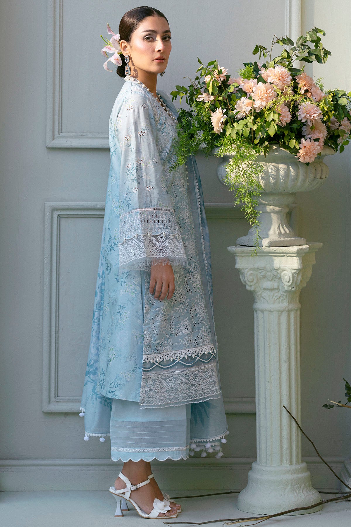 Pakistani Lavender Schiffli Embroidered Lawn 3-Piece Suit - Image 3