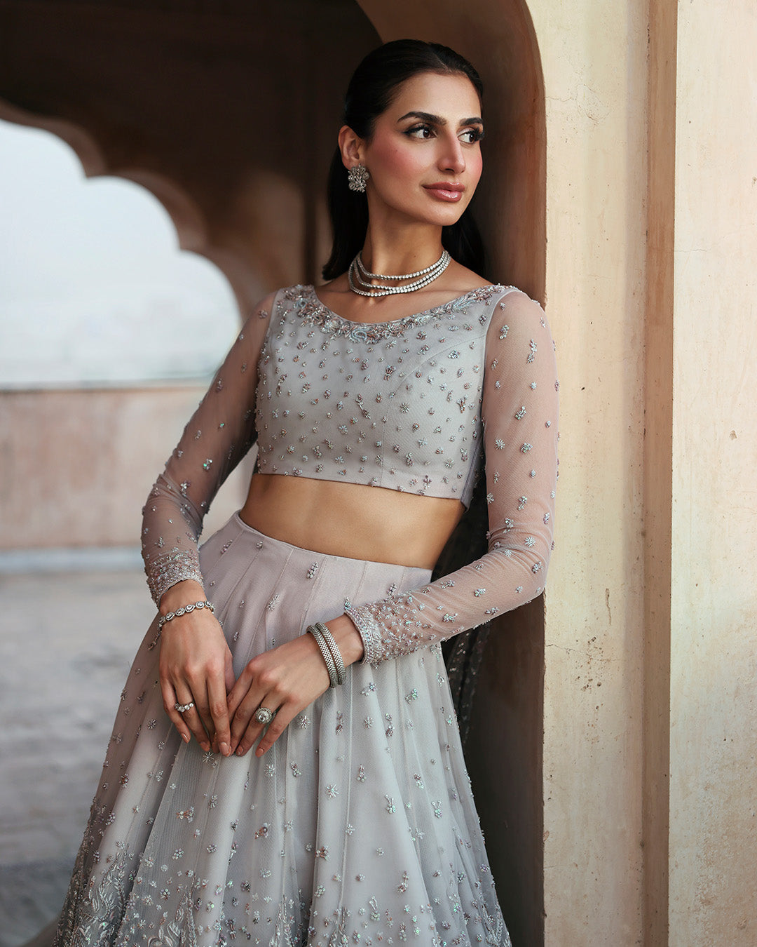 Pakistani Dusty Lilac Embellished Net Lehenga Set (3-Piece) - Image 3
