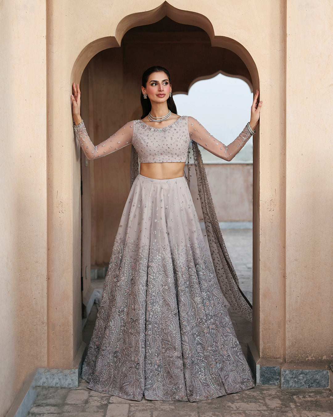 Pakistani Dusty Lilac Embellished Net Lehenga Set (3-Piece) - Image 5