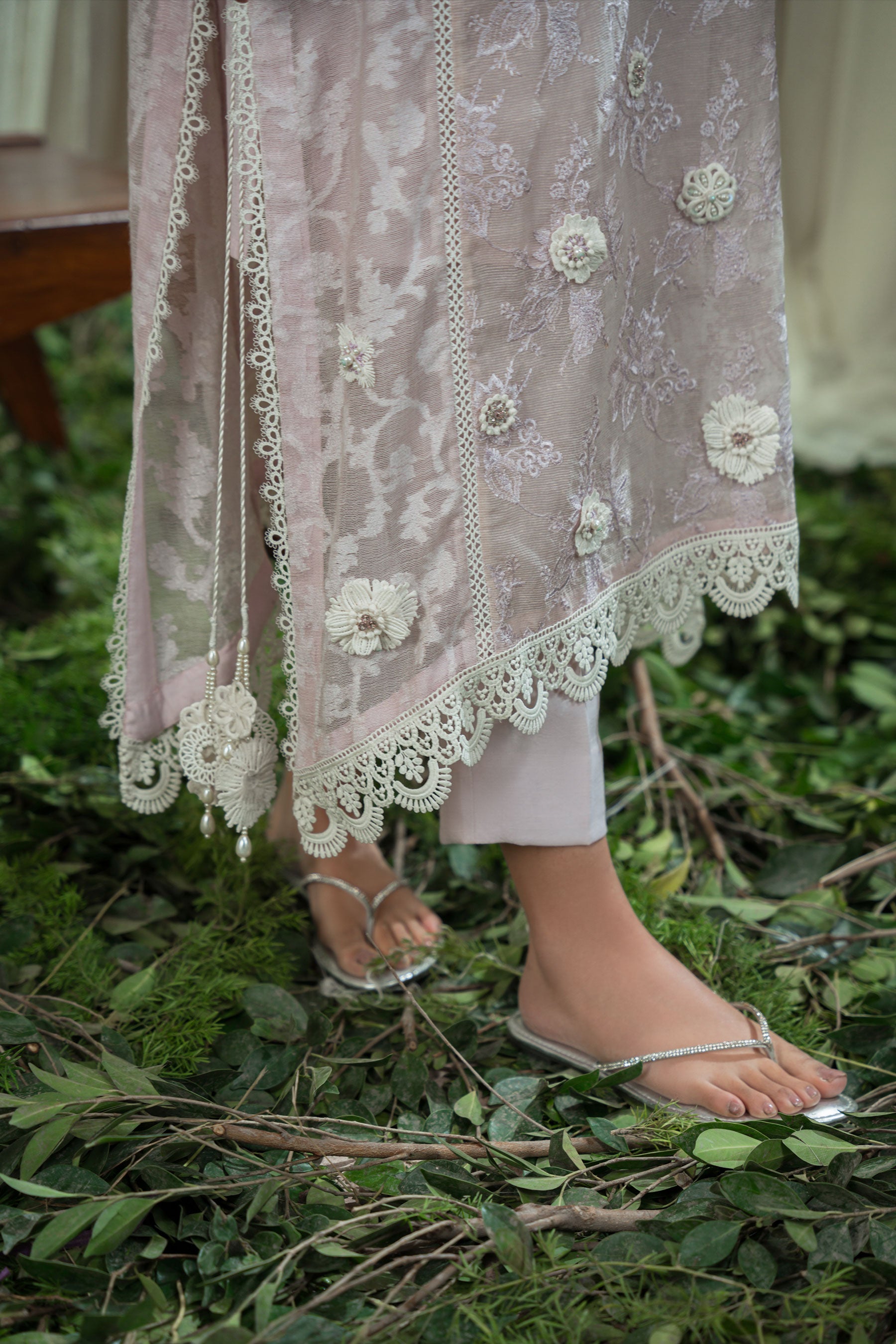 Pakistani Pastel Lilac Embroidered Blended Silk Salwar Kameez (3-Piece) - Image 3