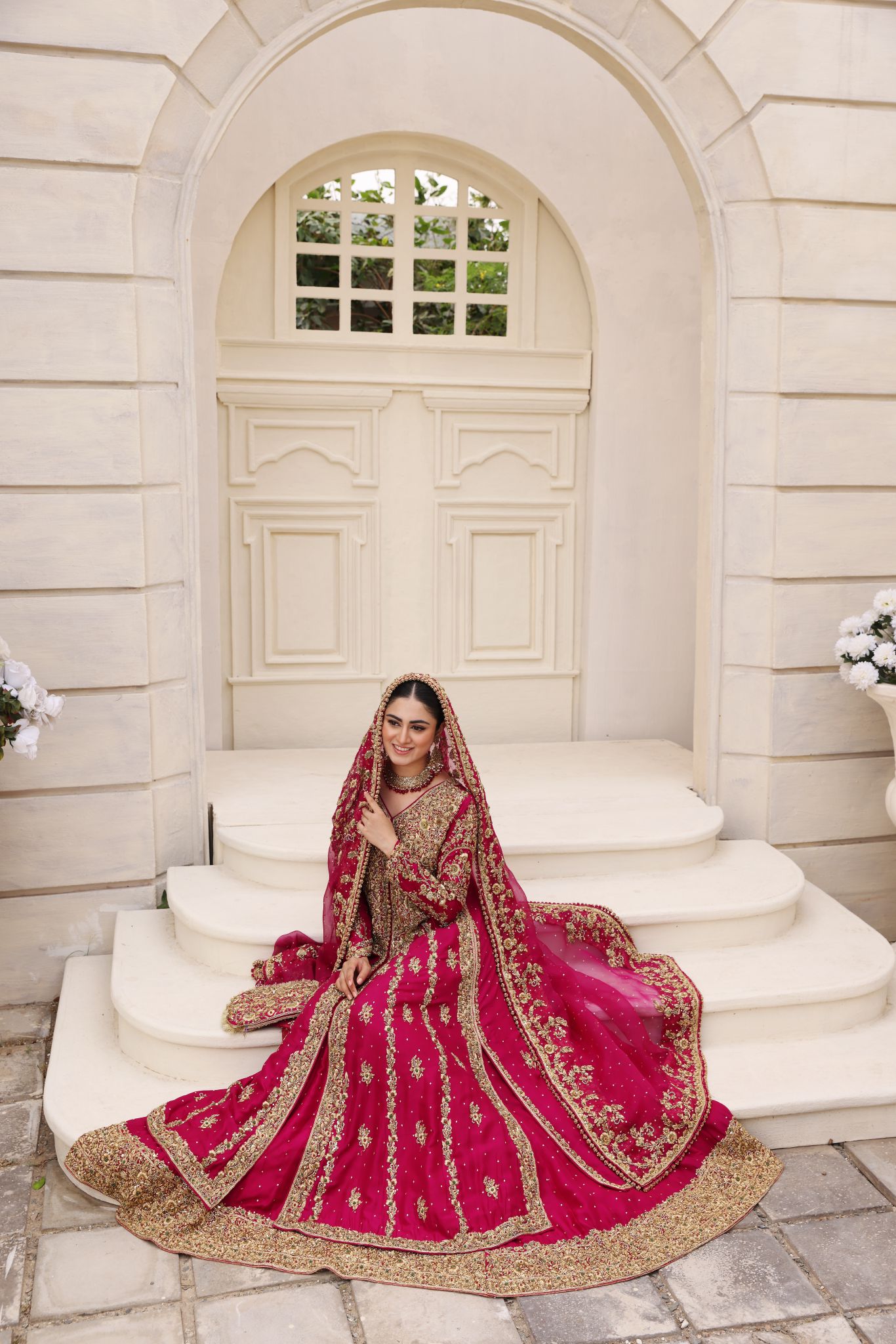 Pakistani Royal Magenta Zardozi Silk Bridal Lehenga (3-Piece) - Image 3