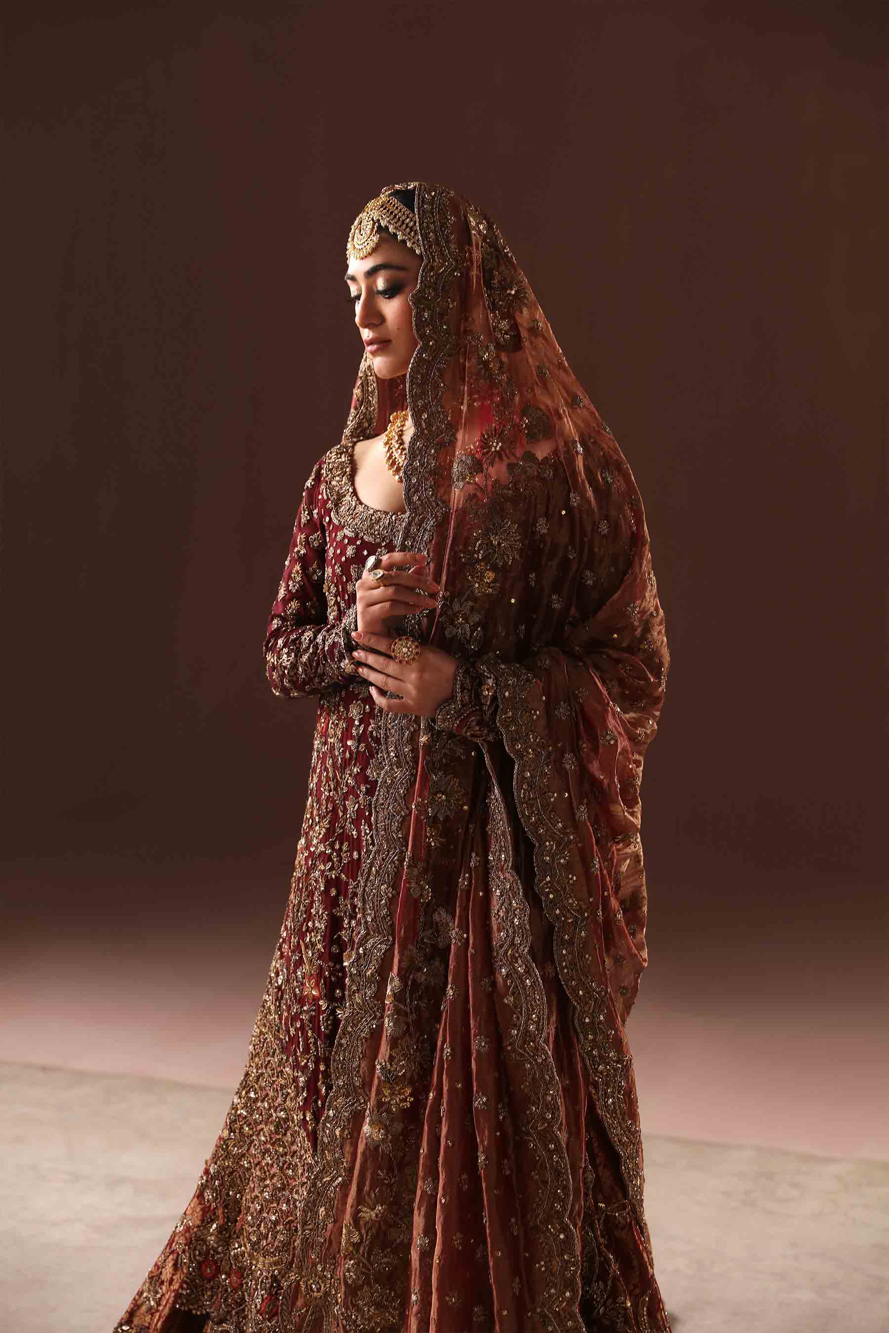 Deep Maroon Zardozi Jamawar Farshi Gharara (3-Piece) - Image 4