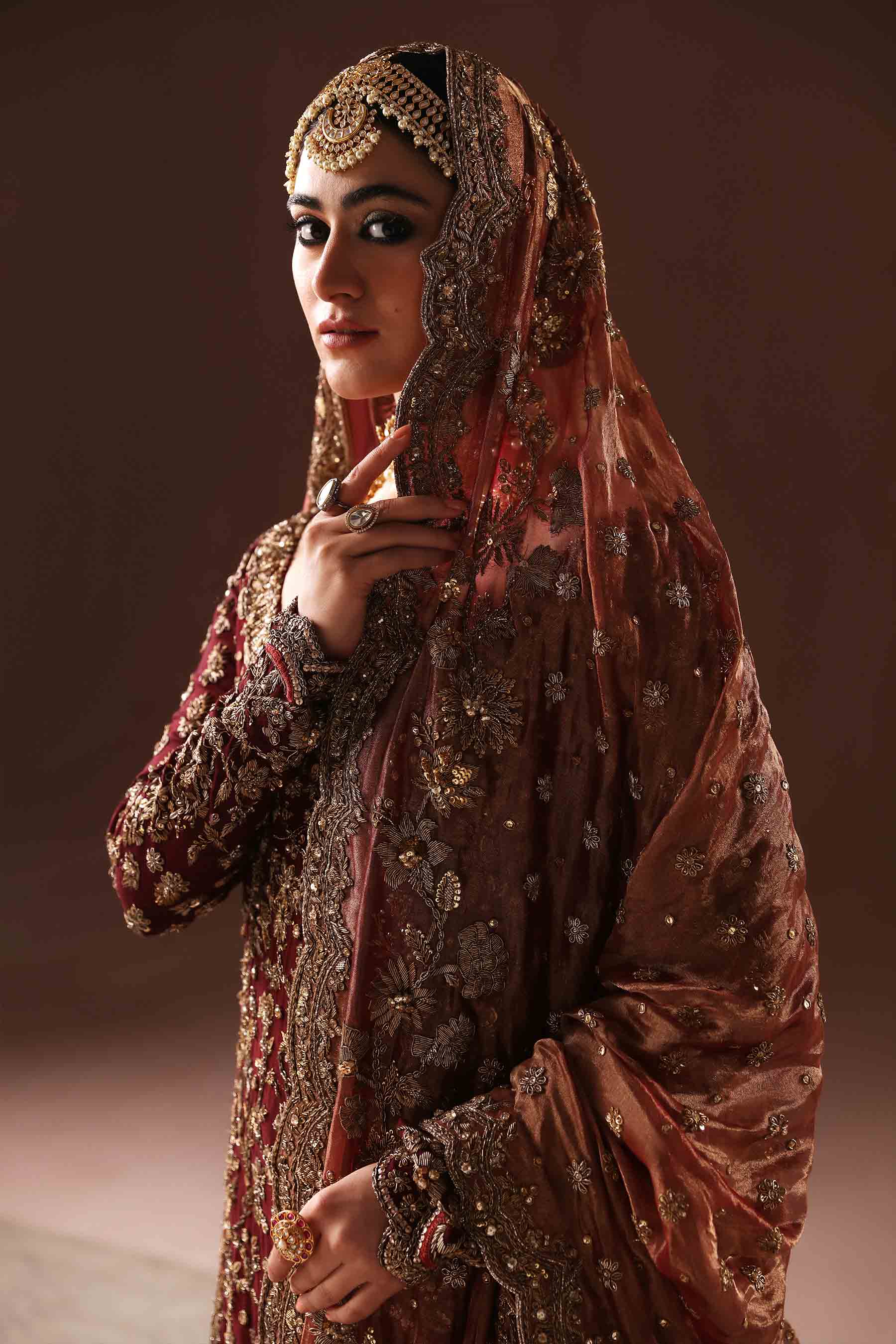 Deep Maroon Zardozi Jamawar Farshi Gharara (3-Piece) - Image 6