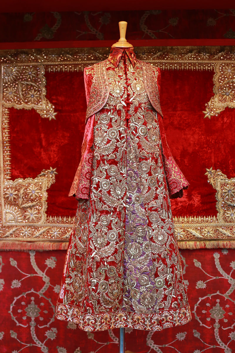 Pakistani Dark Maroon Embroidered Double Palachi Bridal Gharara (2-Piece) - Image 5