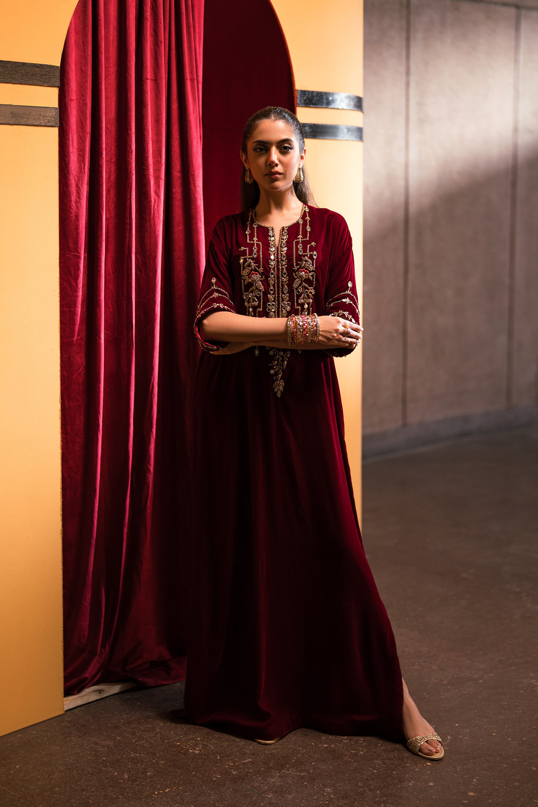 Pakistani Maroon Zardozi Velvet Kaftan (1-Pc) - Image 1
