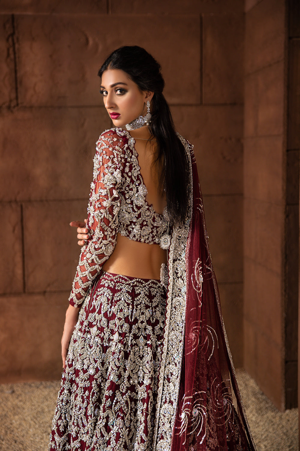 Pakistani Wine Embellished Net Lehenga Choli (3-Piece) - Image 2
