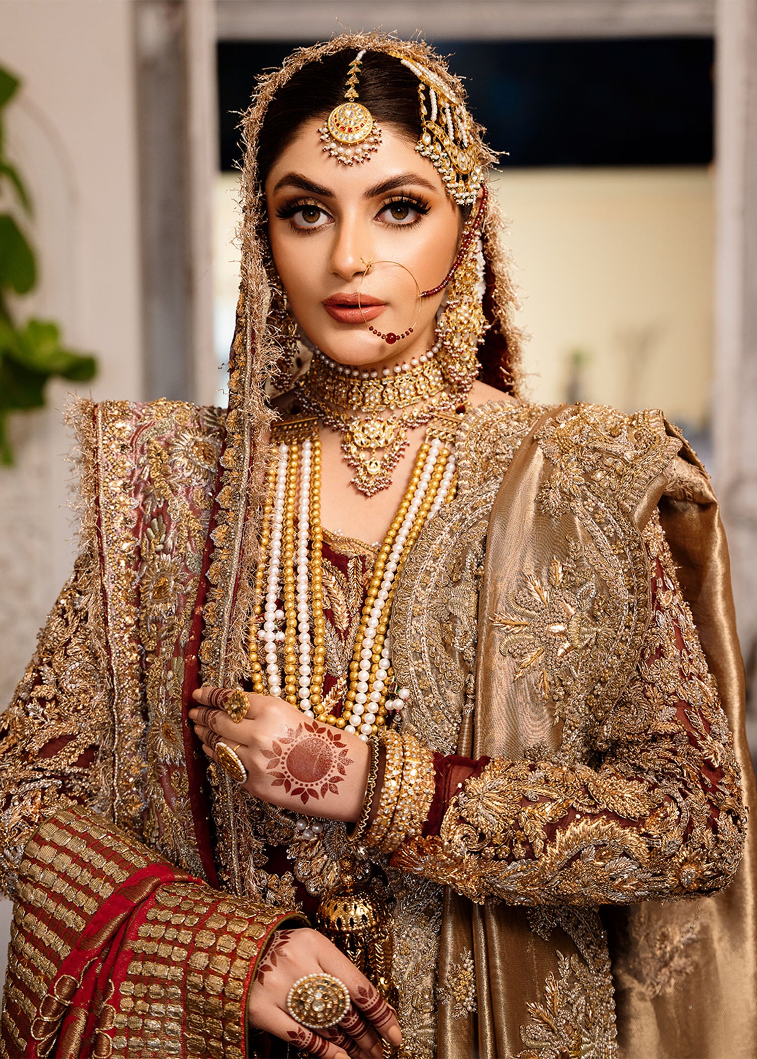 Pakistani Maroon Gold Embroidered Chiffon Khamkhaab Farshi Lehenga (3-Piece) - Image 2