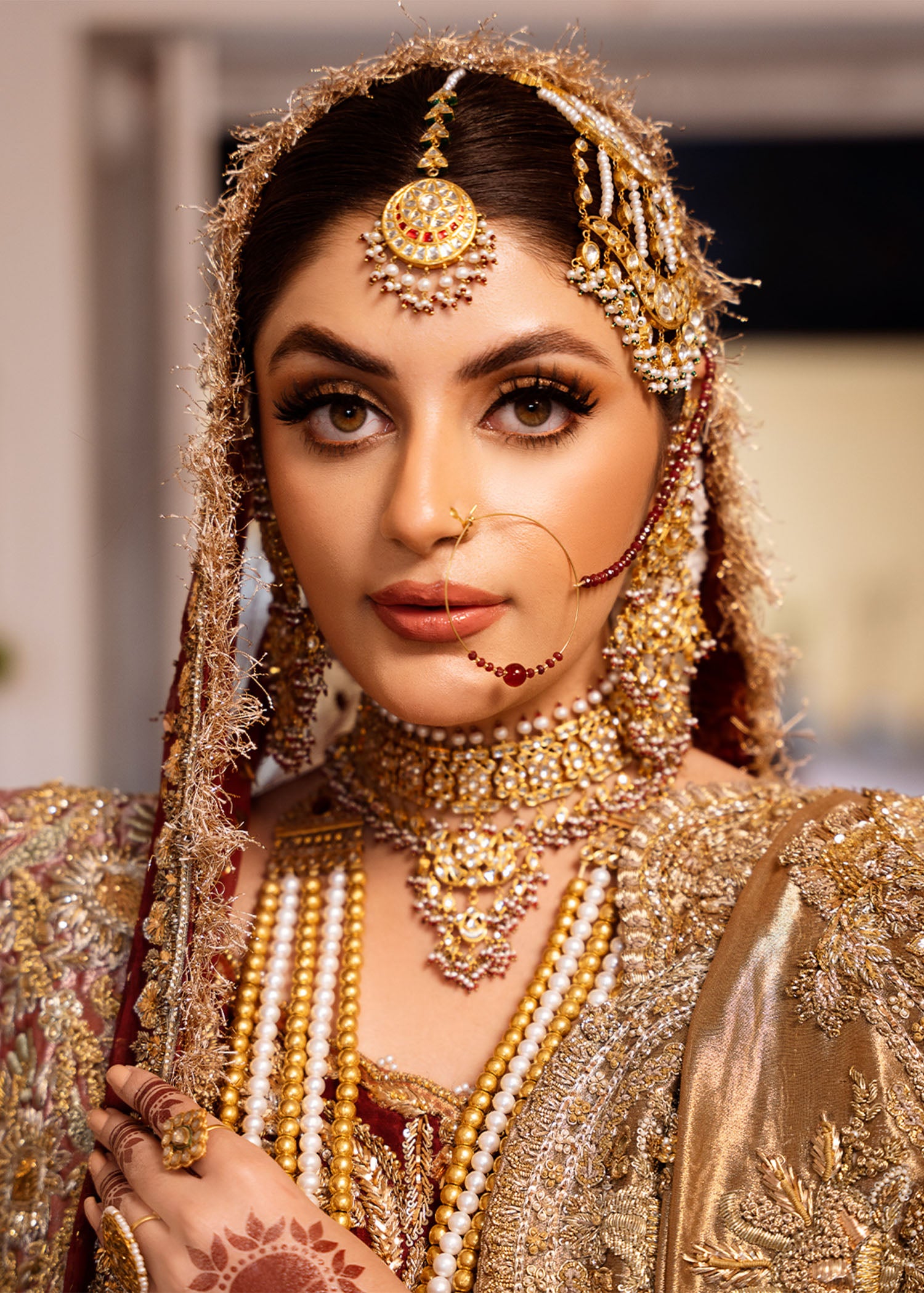 Pakistani Maroon Gold Embroidered Chiffon Khamkhaab Farshi Lehenga (3-Piece) - Image 4