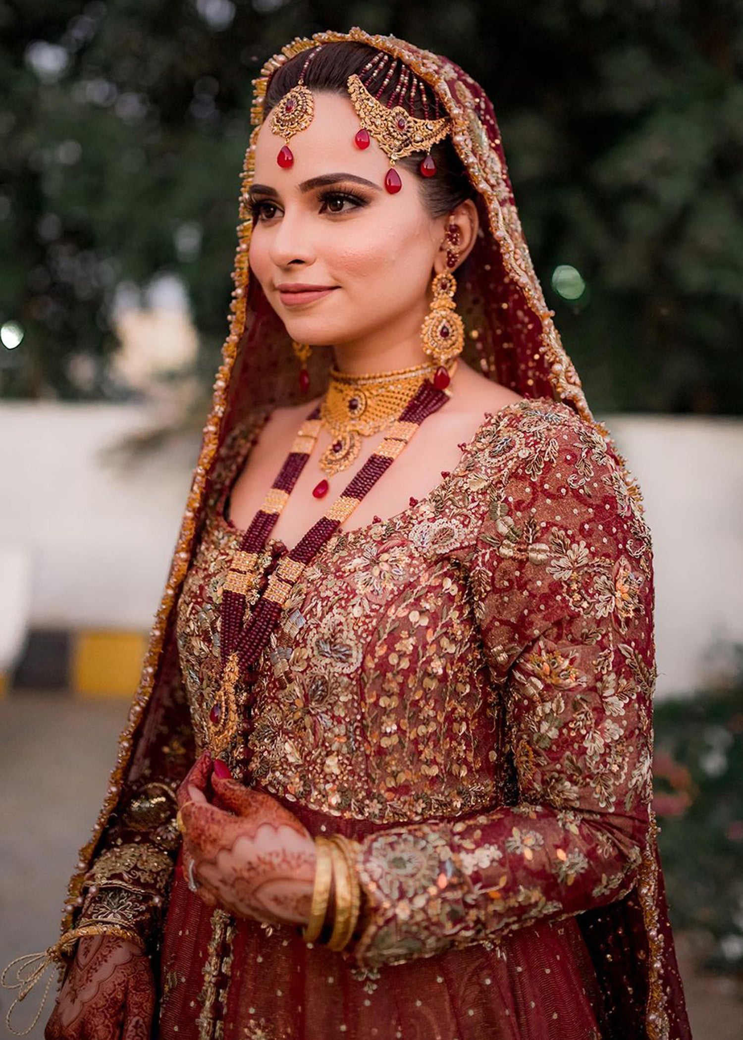 Pakistani Deep Maroon Gold Embroidered Net Silk Lehenga (3-Piece) - Image 2