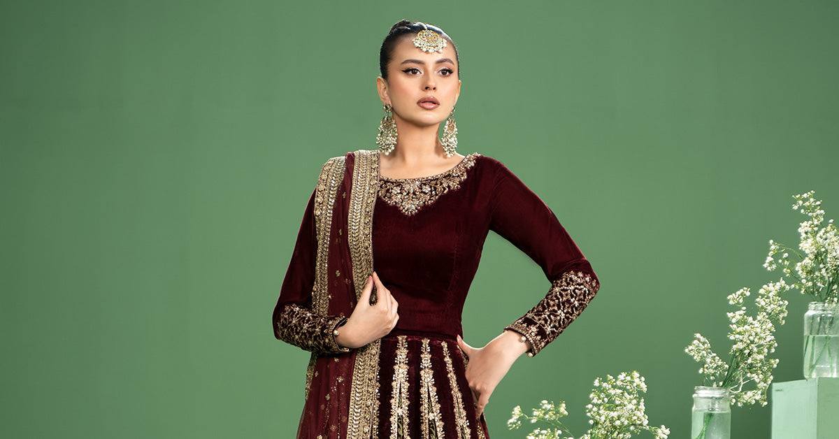 Maroon Embroidered Velvet Lehenga Set (3-Piece) - Image 6