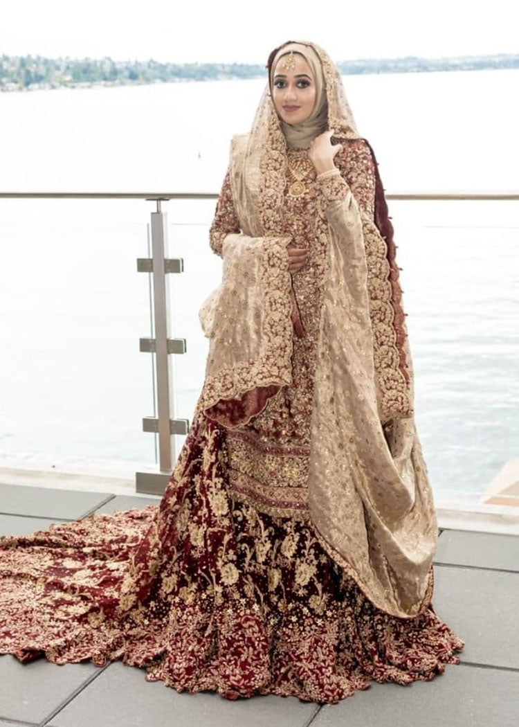 Pakistani Deep Maroon Gold Embroidered Velvet Bridal Lehenga (3-Piece) - Image 6