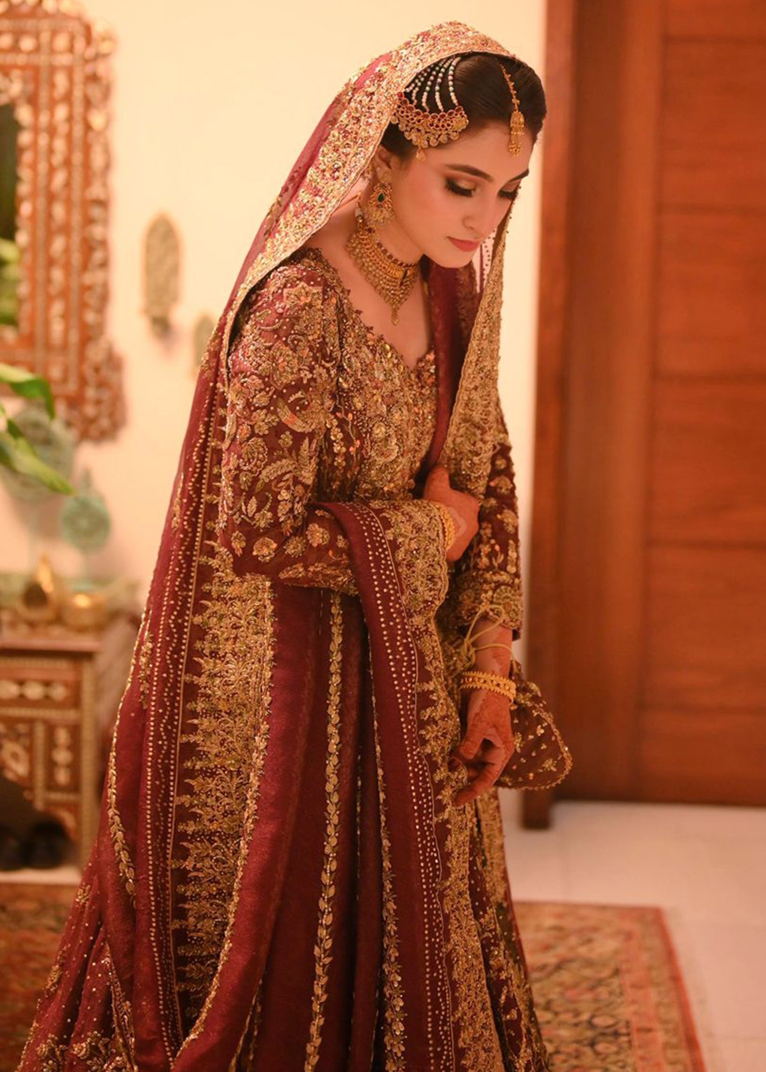 Pakistani Deep Maroon Gold Embroidered Velvet Bridal Lehenga (3-Piece) - Image 5