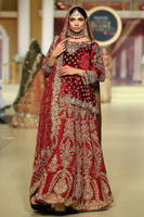 Pakistani Maroon Zardozi Velvet Peplum with Raw Silk Lehenga (3-Piece) - Image 4