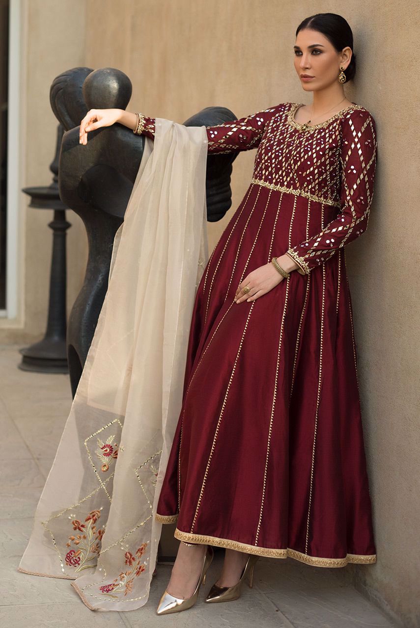 Maroon Mirror Work Khaddi Net Pishwas (3-Piece) - Image 2