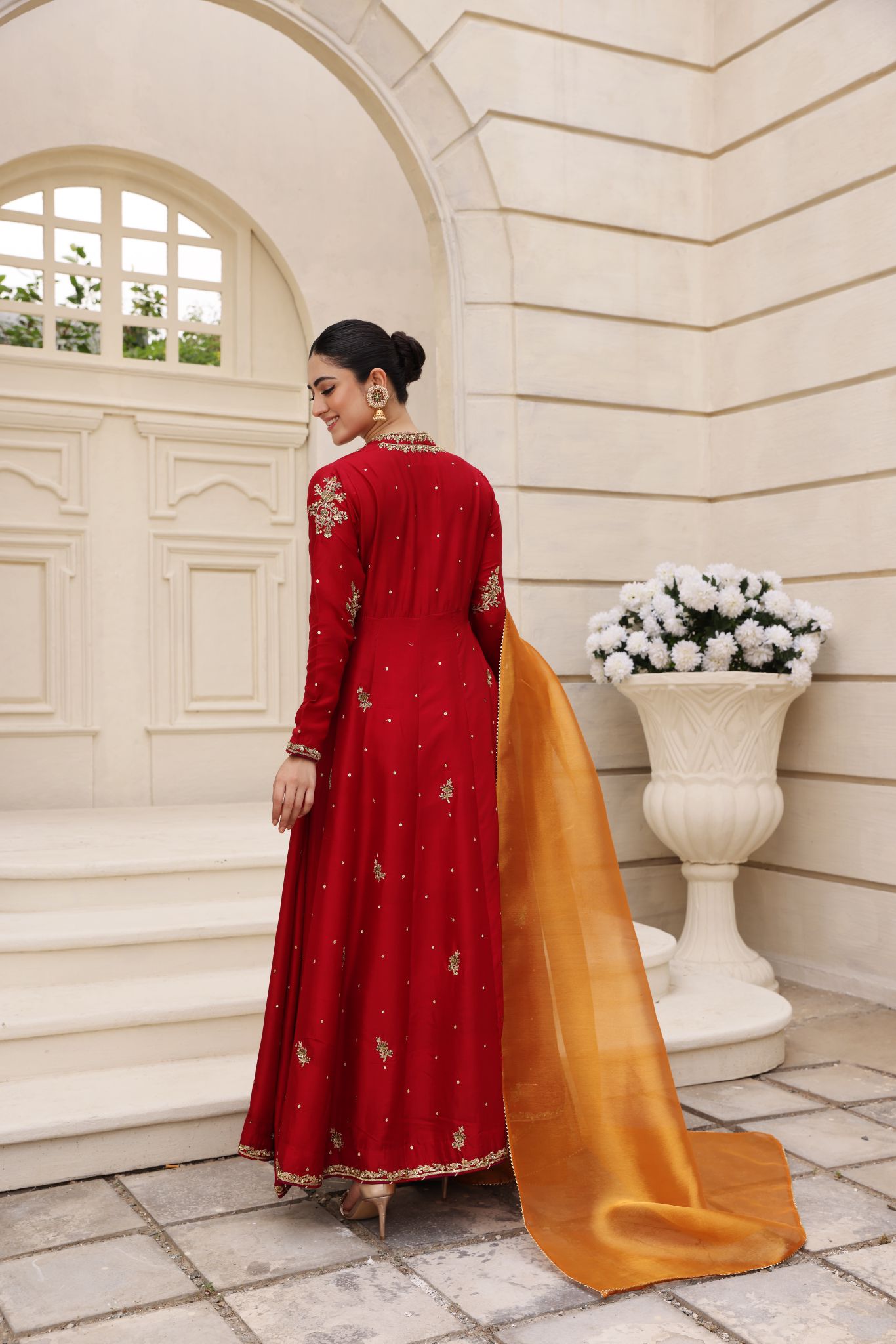 Maroon Zardozi Pure Raw Silk Pishwas (3-Piece) - Image 2