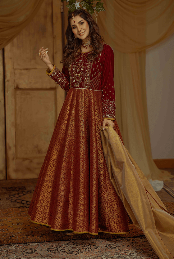 Maroon Kora Dabka Velvet Pishwas (2-Piece) - Image 2