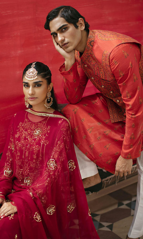 Maroon Hand-Embellished Chiffon Salwar Kameez (3-Piece) - Image 8