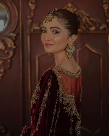 Pakistani Deep Maroon Gold Embroidered Velvet Kameez (2-Piece) - Image 5