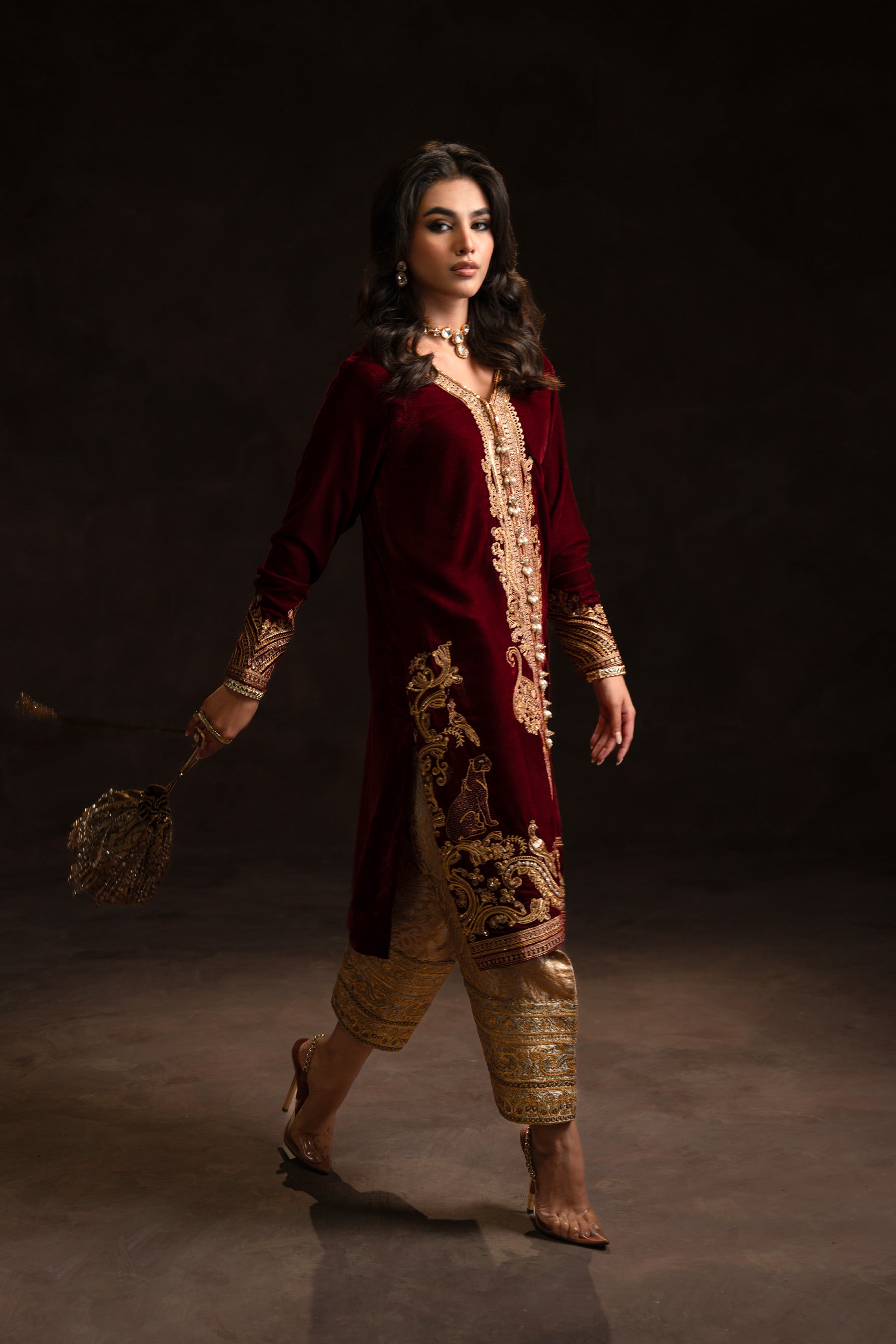 Maroon Gold Embroidered Velvet Jamawar Salwar Kameez (3-Piece) - Image 3