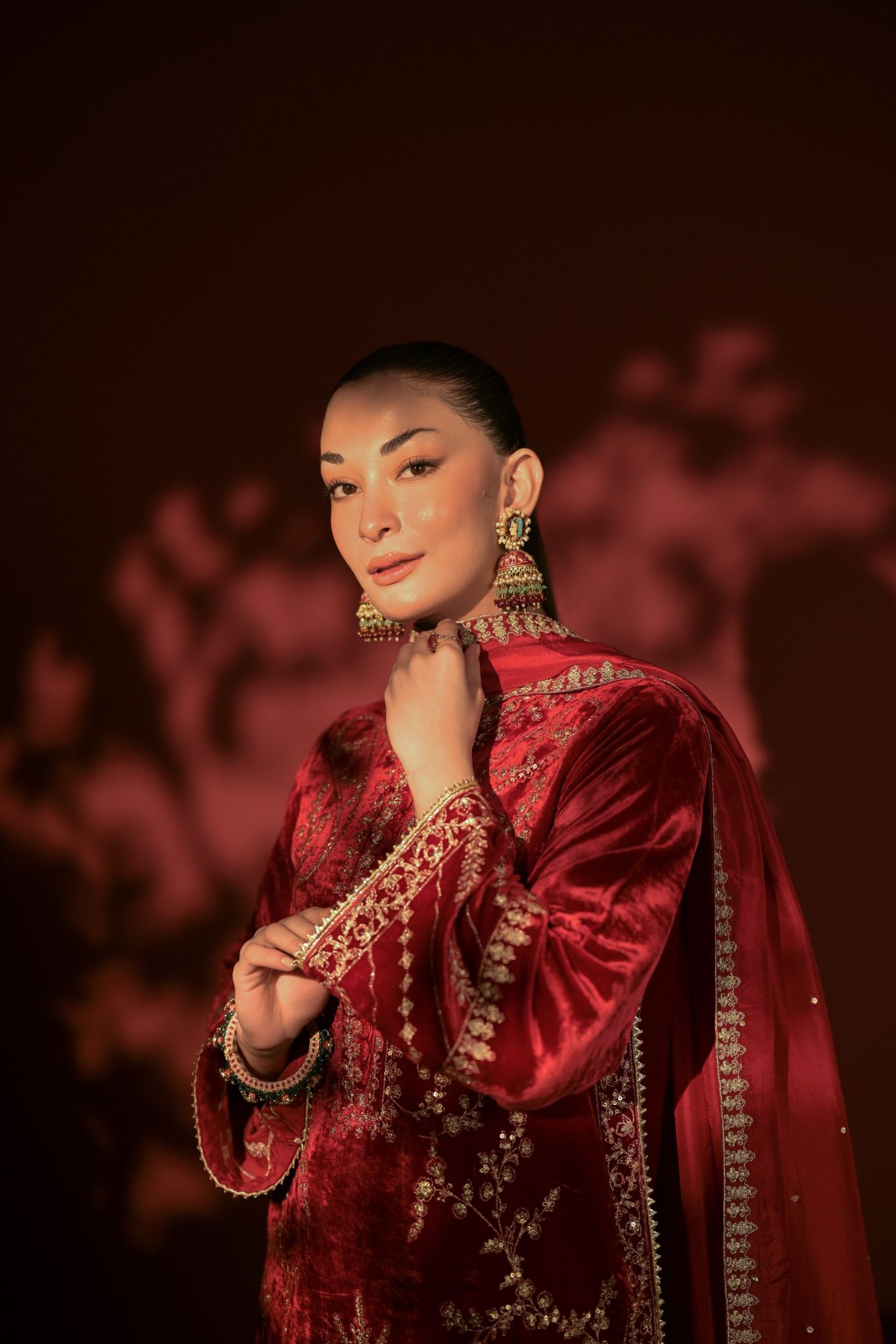 Maroon Zari Sequin Velvet Salwar Kameez (3-Piece) - Image 3