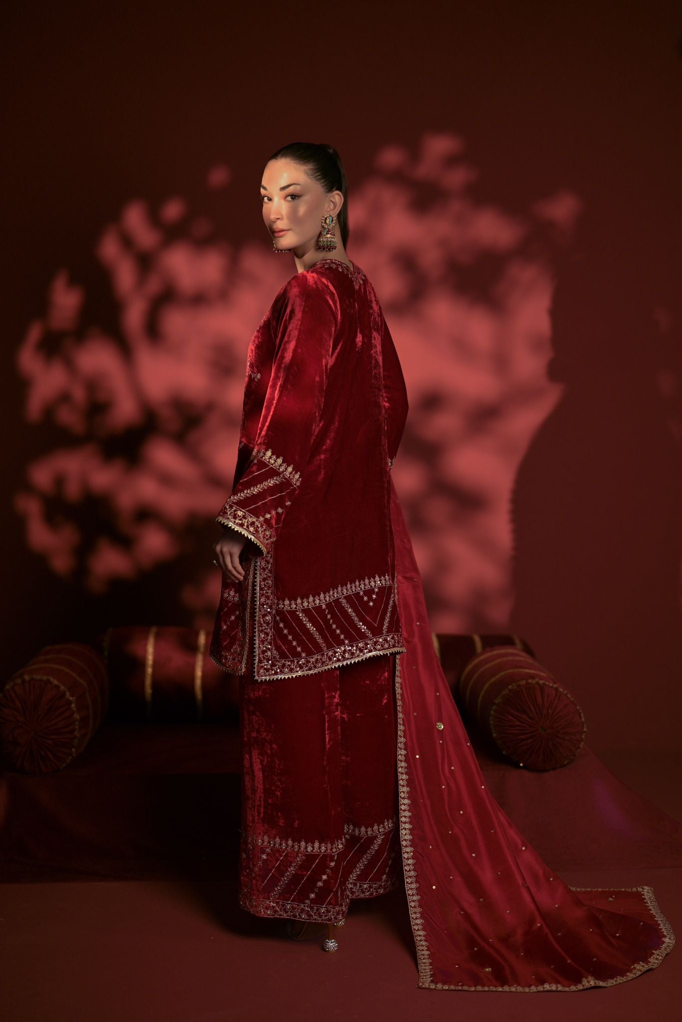 Maroon Zari Sequin Velvet Salwar Kameez (3-Piece) - Image 5