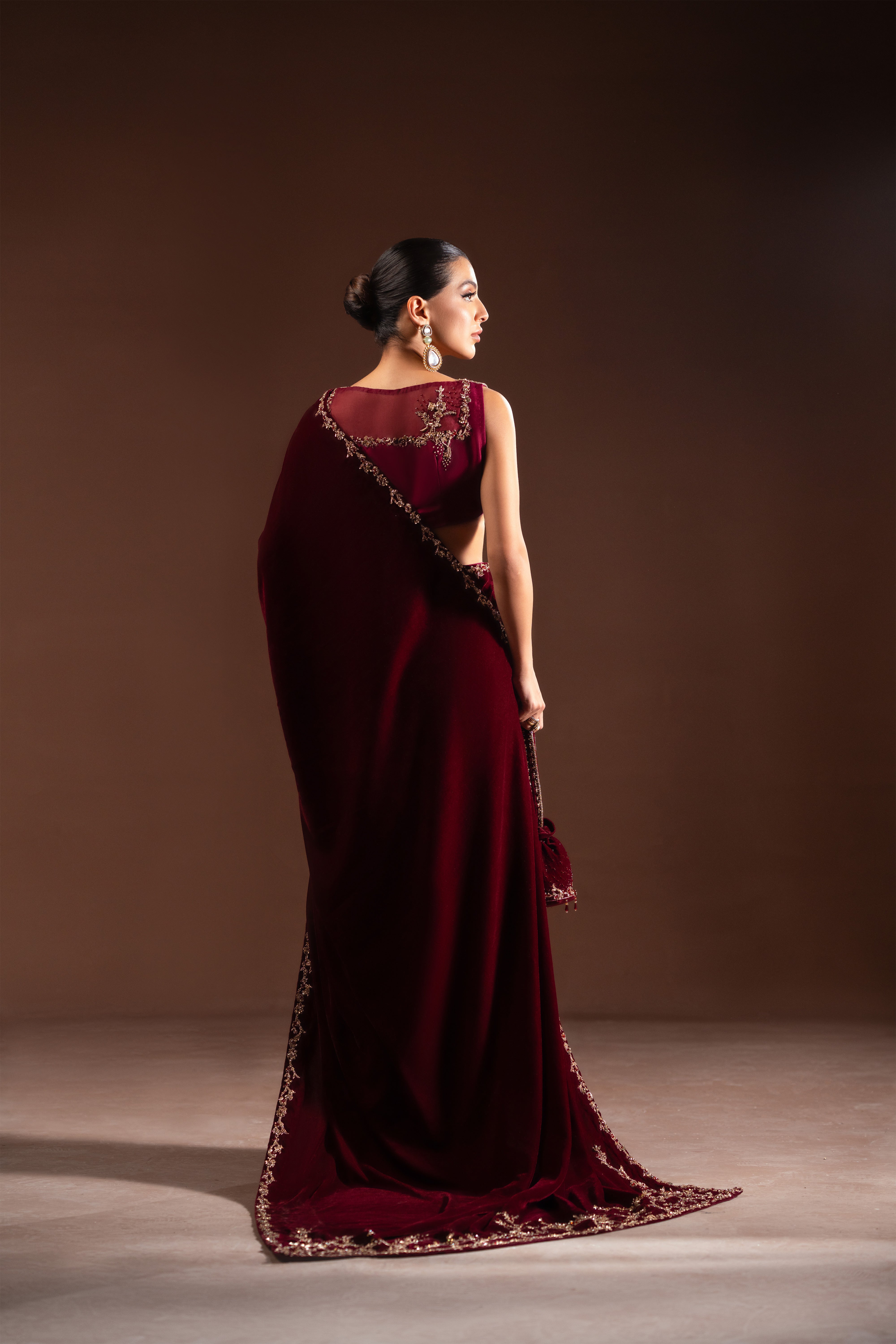 Deep Maroon Embellished Velvet Saree (3-Piece) - Image 8