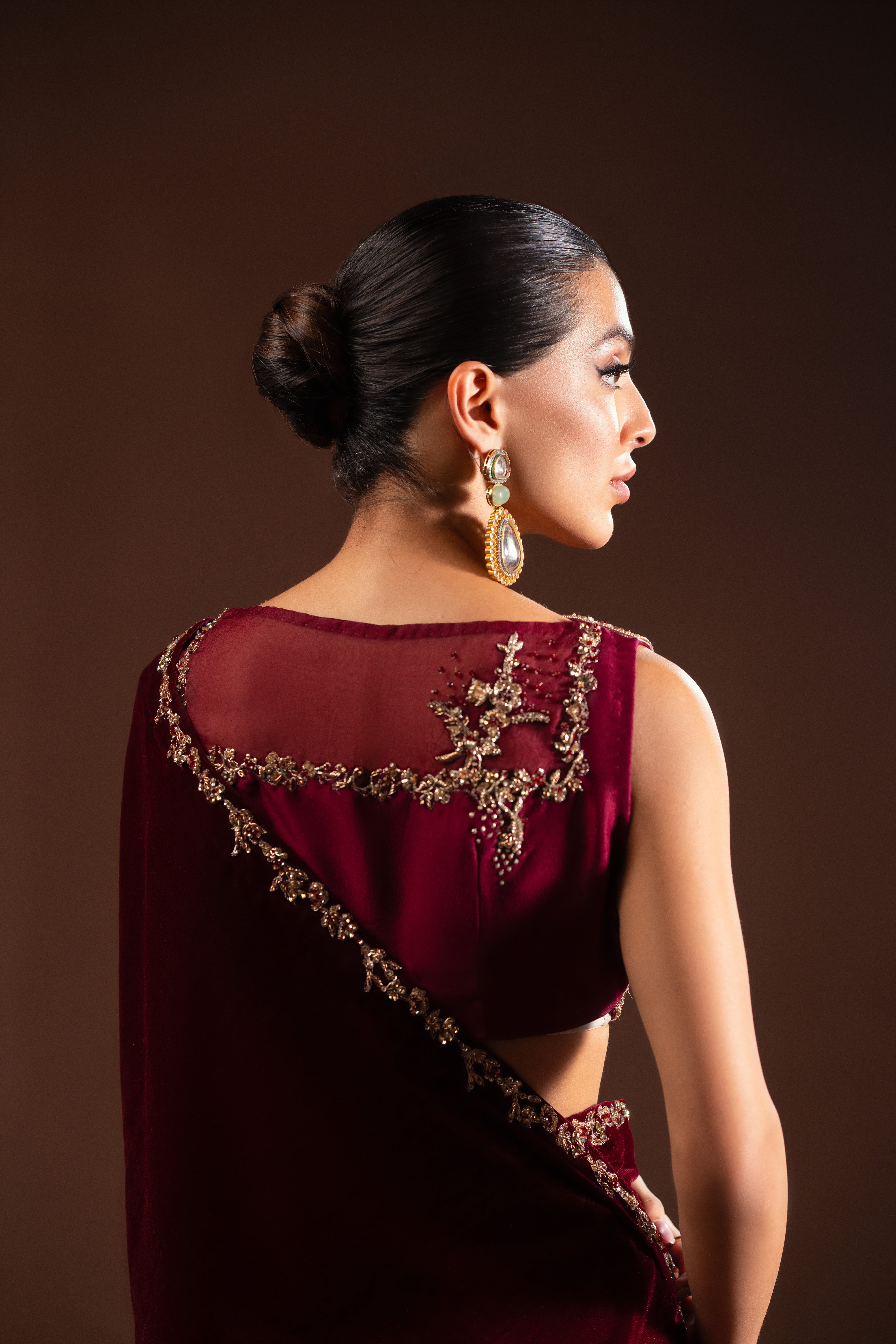 Deep Maroon Embellished Velvet Saree (3-Piece) - Image 9