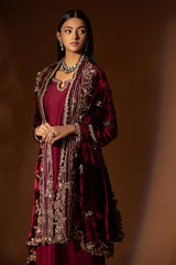 Pakistani Maroon Embroidered Velvet Shawl (1-Pc) - Image 2