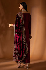 Pakistani Maroon Embroidered Velvet Shawl (1-Pc) - Image 3