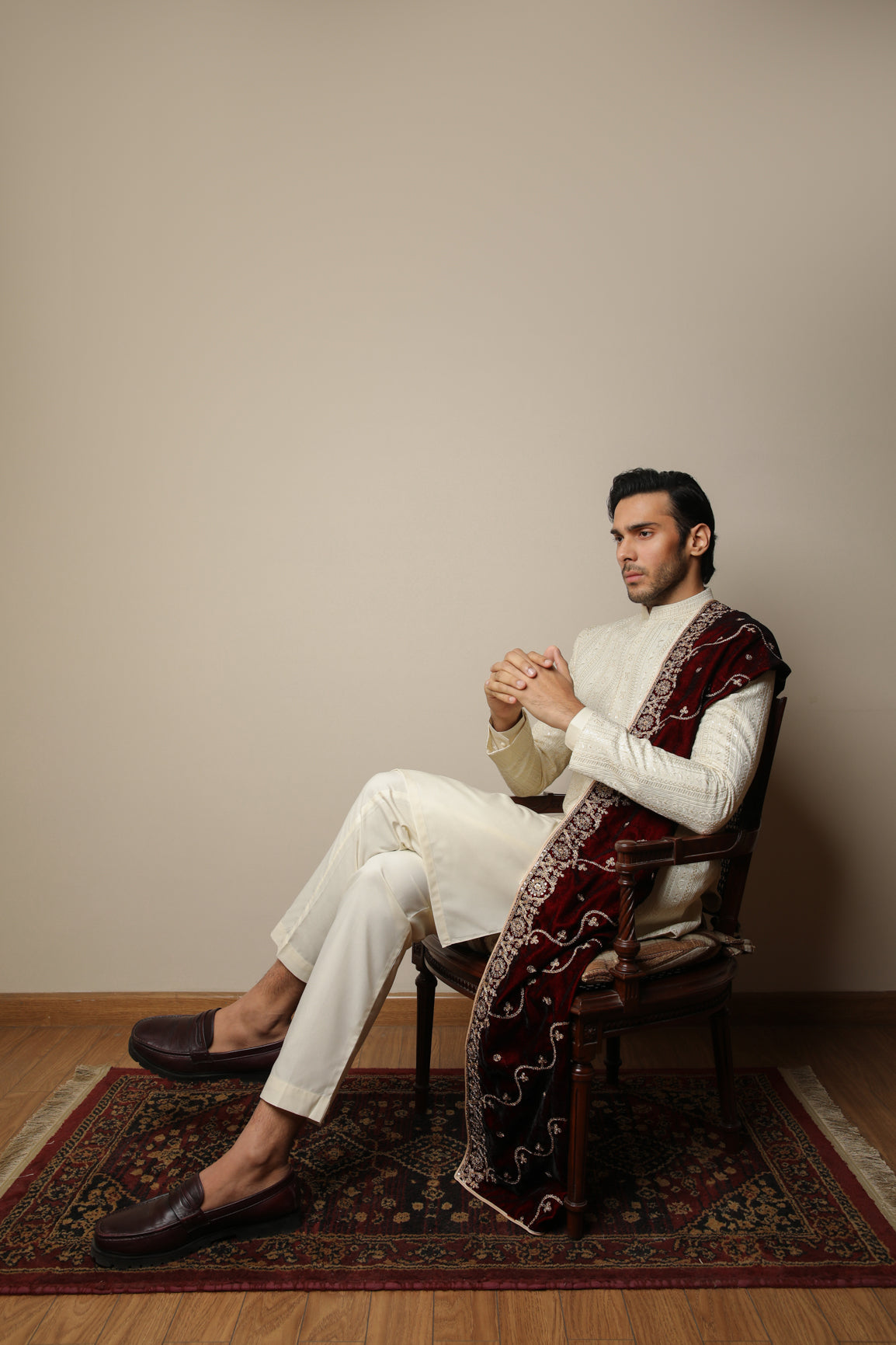 Maroon Embroidered Velvet Shawl (1-Pc) - Image 7