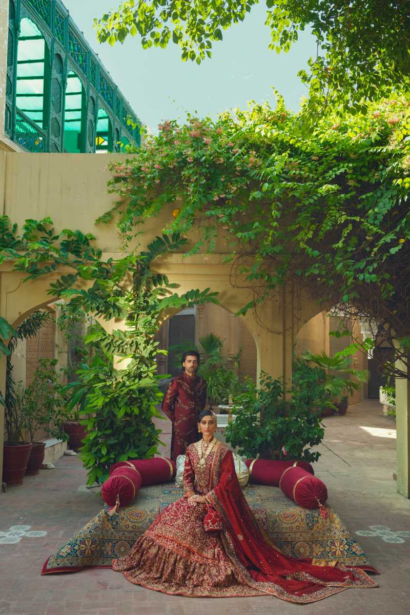 Maroon-Red Zardozi Jamawar Sherwani (3-Piece) - Image 1