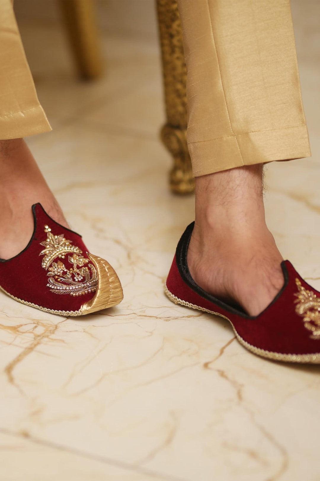 Mehroon Adda Work Velvet Sherwani (3-Piece) - Image 3