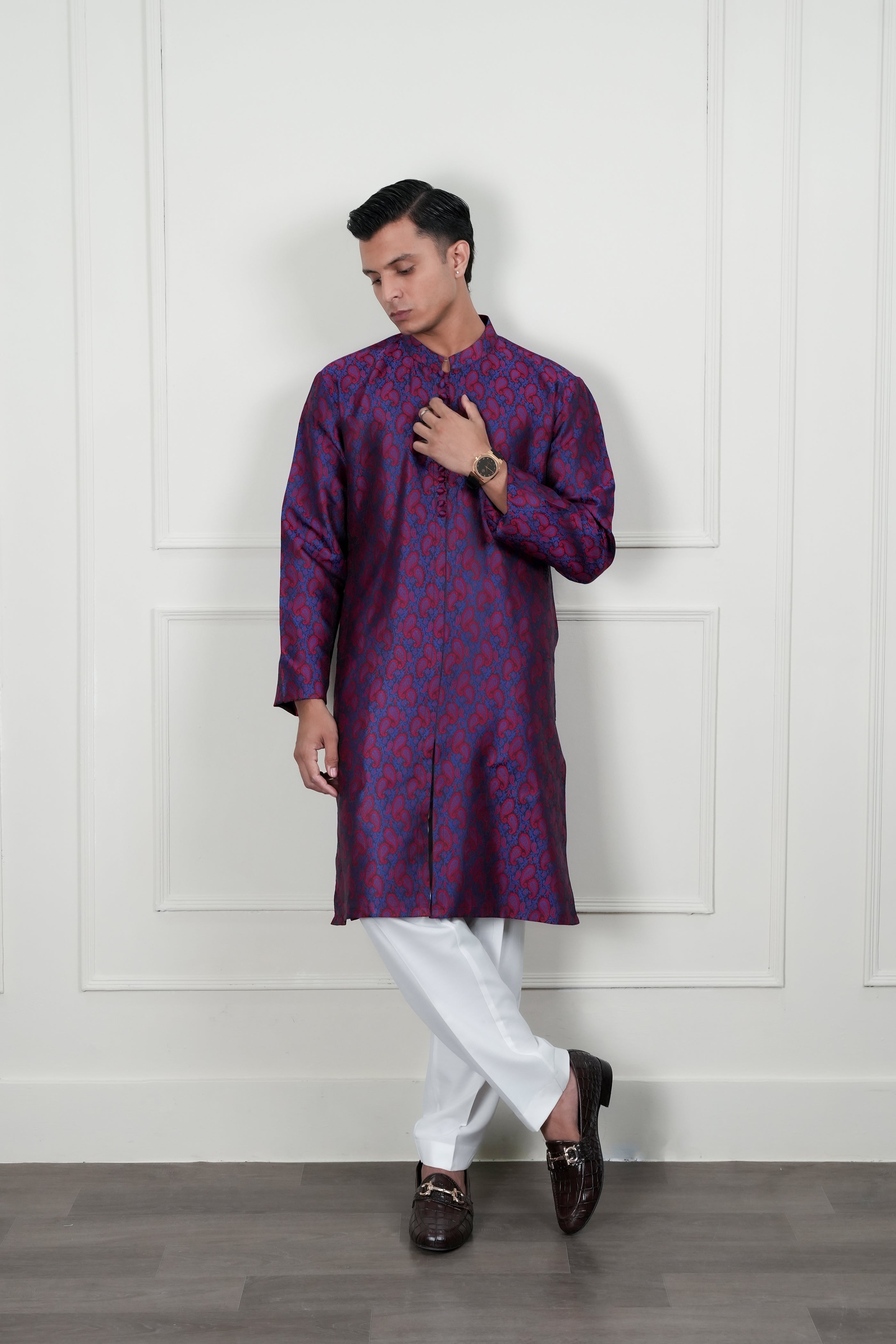 Maroon & Blue Jamawar Waistcoat Kurta (3-Piece) - Image 6