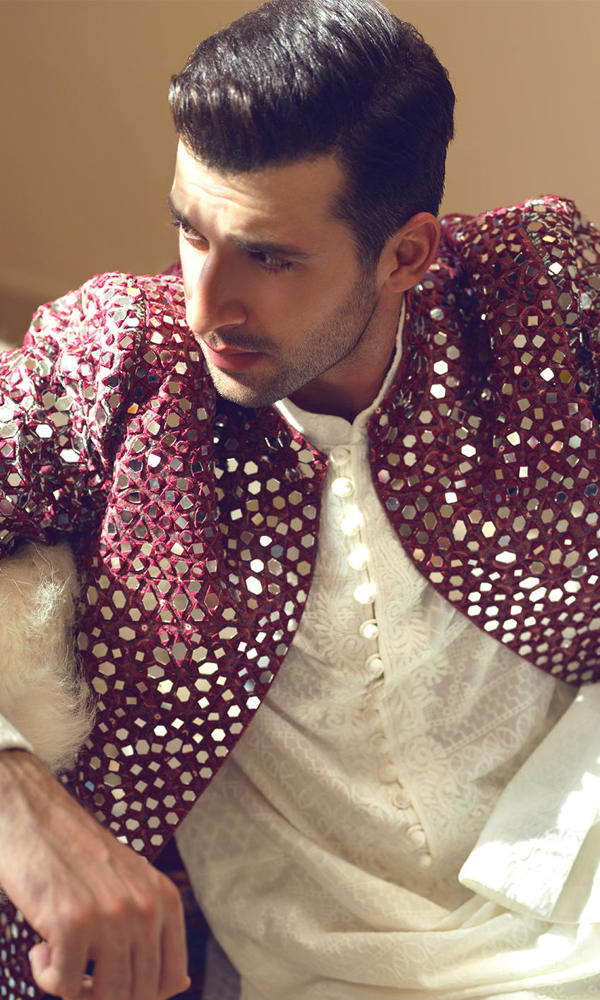 Maroon Ajrak Mirrorwork Silk-Blend Waistcoat Kurta (3-Piece) - Image 7