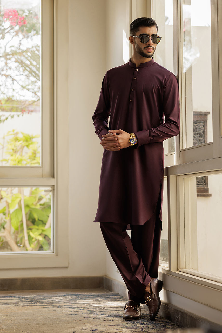 Burgundy Embroidered Suiting Waistcoat Kurta Set (3-Piece) - Image 4