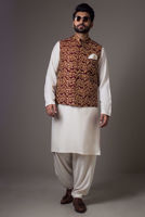 Maroon Embroidered Velvet Waistcoat (1-Pc) - Image 2