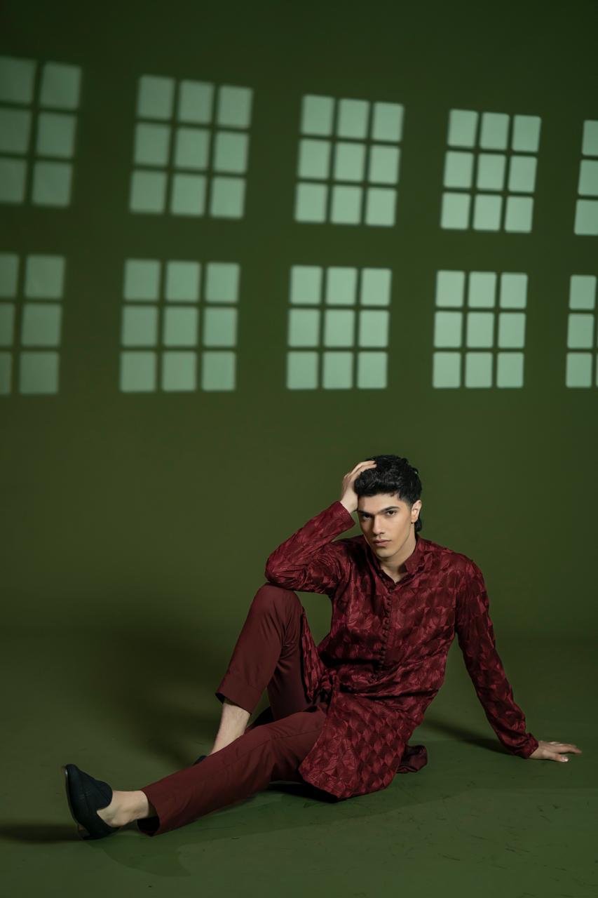 Maroon Embroidered Blended Kurta Set (2-Piece) - Image 4