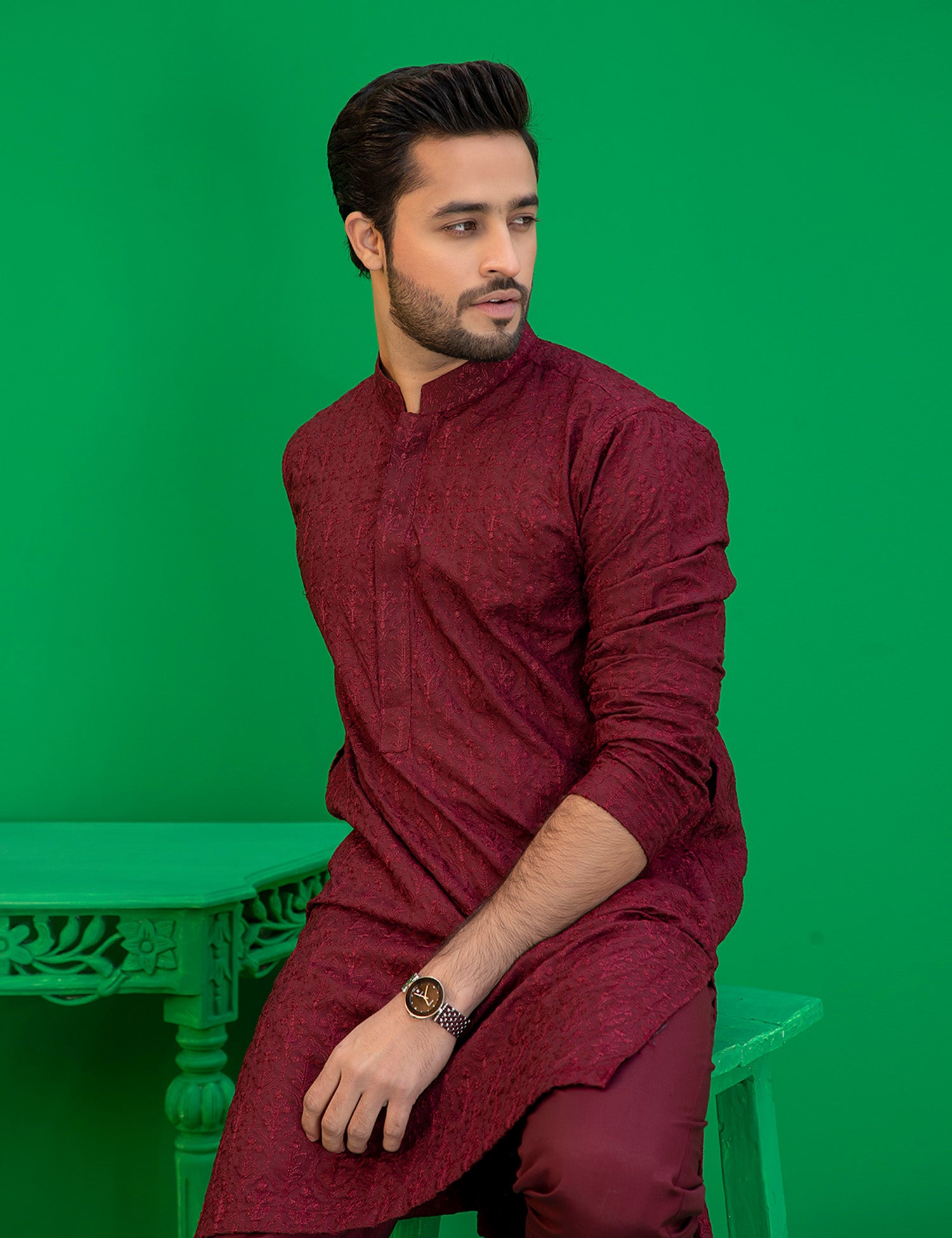 Maroon Embroidered Textured Kurta with Trousers (2-Piece) - Image 2